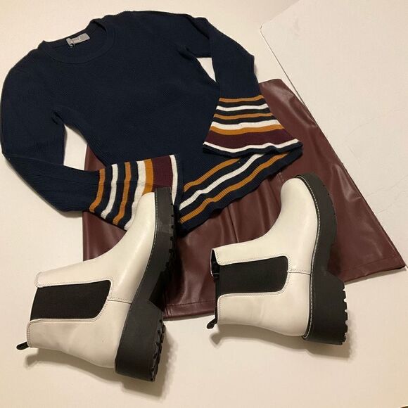 Marled Bell Sleeve Ribbed Contrast Sweater, M, Navy - Picture 14 of 14